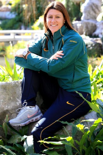 Cheryl Salisbury named as first female footballer in Sport Australia Hall of Fame